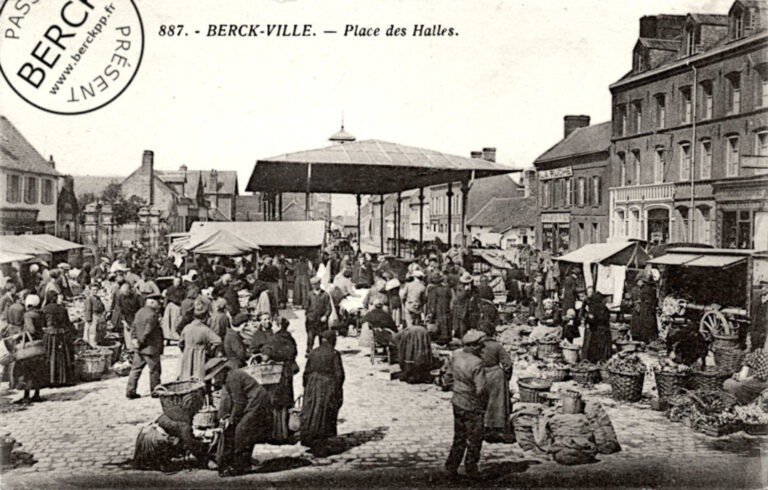 887 - BERCK-VILLE - Place des Halles
