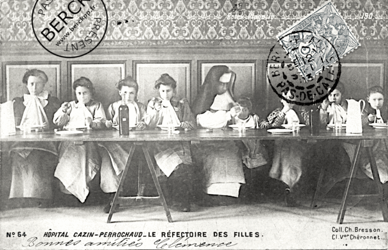 64 - Hôpital Cazin-Perrochaud - Le réfectoire des filles