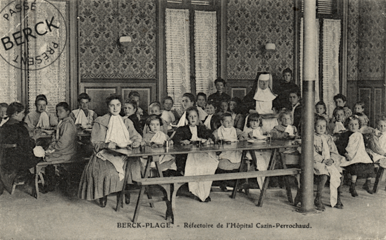 Réfectoire de l'Hôpital Cazin-Perrochaud