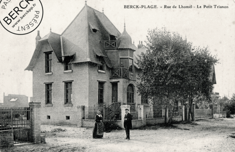 Rue de Lhomel - Le Petit Trianon