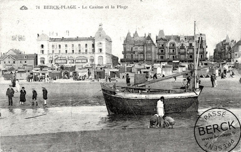 74 - Le Casino et la Plage