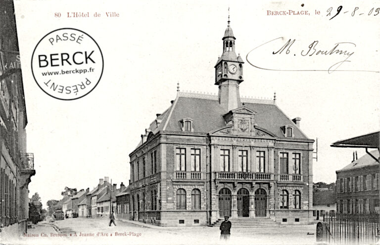 80 - L'Hôtel de Ville