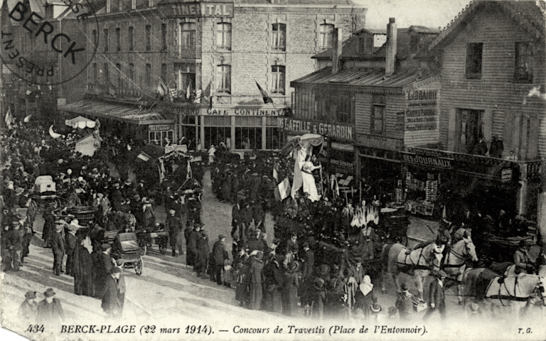 434 - (22 mars 1914) - Concours de Travestis (Place de l'Entonnoir)