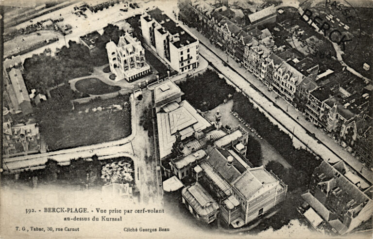 392 - Vue prise par cerf-volant au-dessus du Kursaal