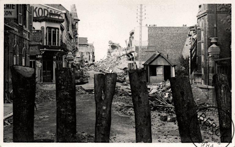 DEPREZ - Rue de la Mer à l'angle de la rue Rothschild