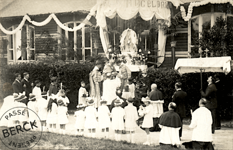 Institut St-François de Sales - Reposoir de la Fête-Dieu