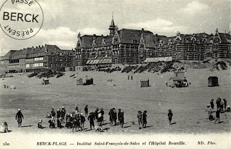 250 - Institut Saint-François-de-Sales et l'Hôpital Bouville