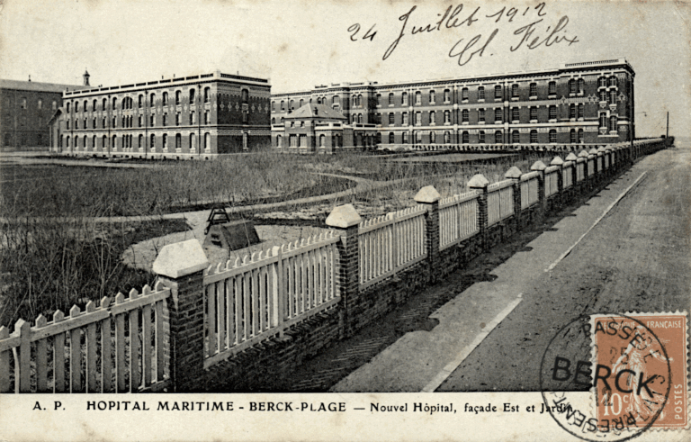 Hôpital Maritime - Nouvel Hôpital, façade Est et Jardin