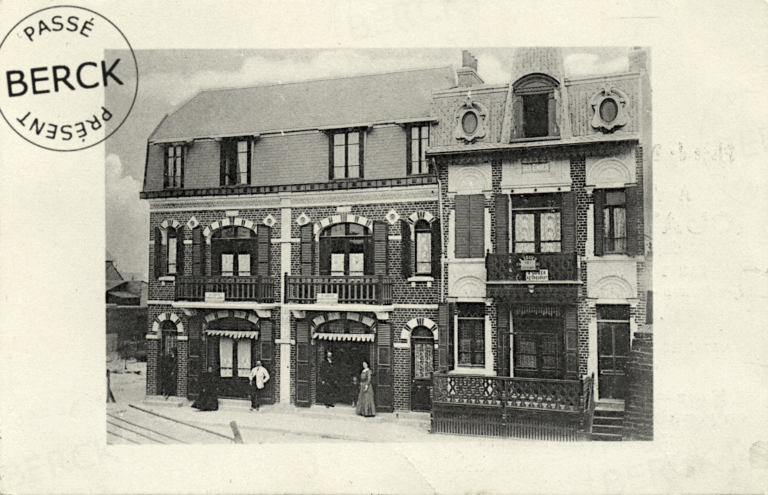 QUATRE CHALETS