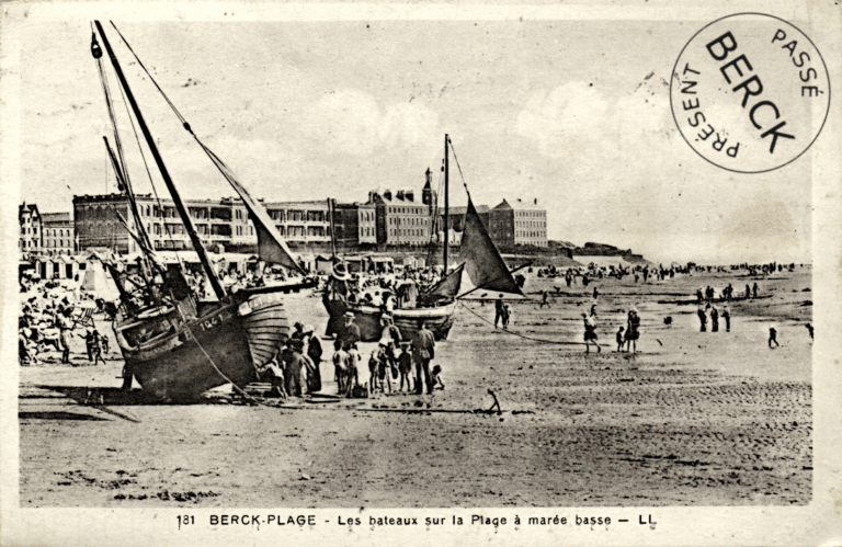 181 - Les bateaux sur la Plage à marée basse