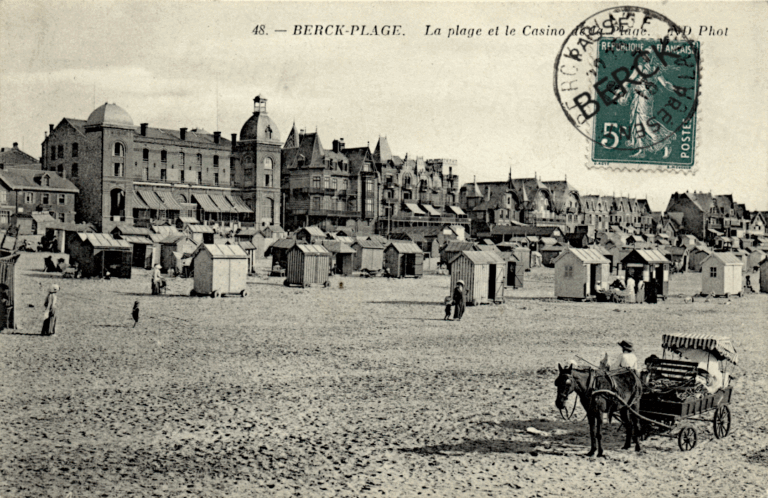 48 - La Plage et le Casino de la Plage