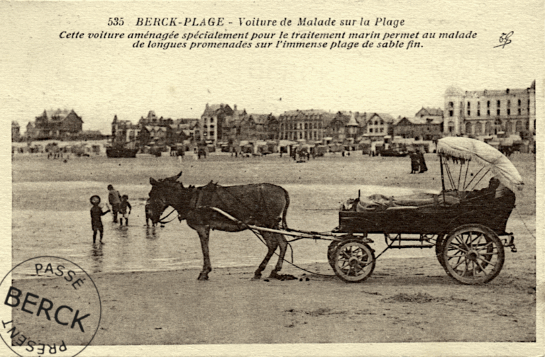 535 - Voiture de Malade sur la Plage