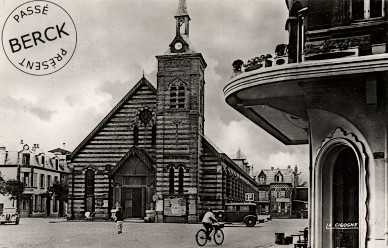 1310 - Place de l'Eglise - Notre-Dame des Sables