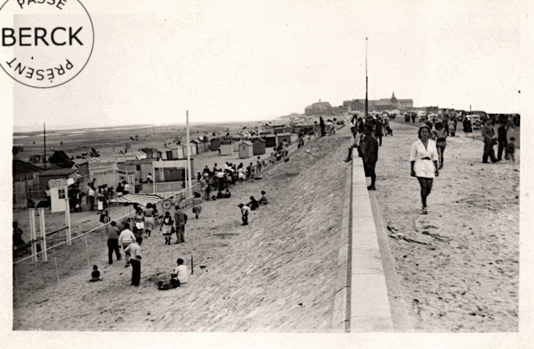 61 - La Plage et la Digue Promenade