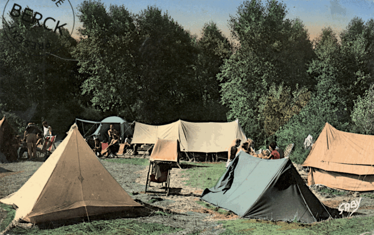 33 - Le Camp des Campeurs au Bois Magnier