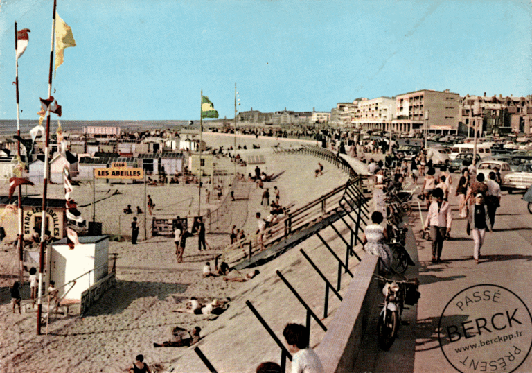 L'esplanade - La plage