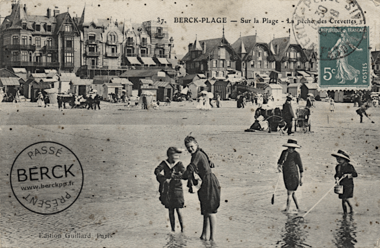 37 - Sur la Plage - La pêche des Crevettes