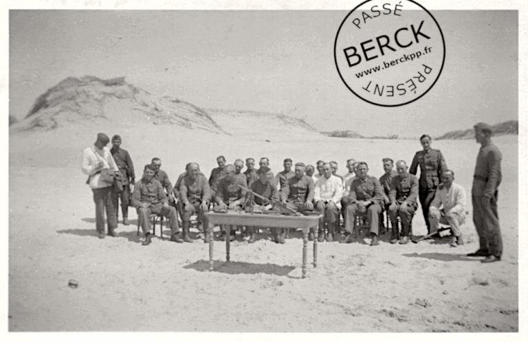 Exercice de maniement des armes (Juin 1942)